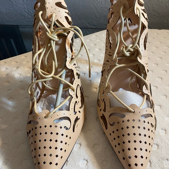 NWOT MADISON Blush Colored Laser Cut Stiletto Heels - Picture 6 of 16